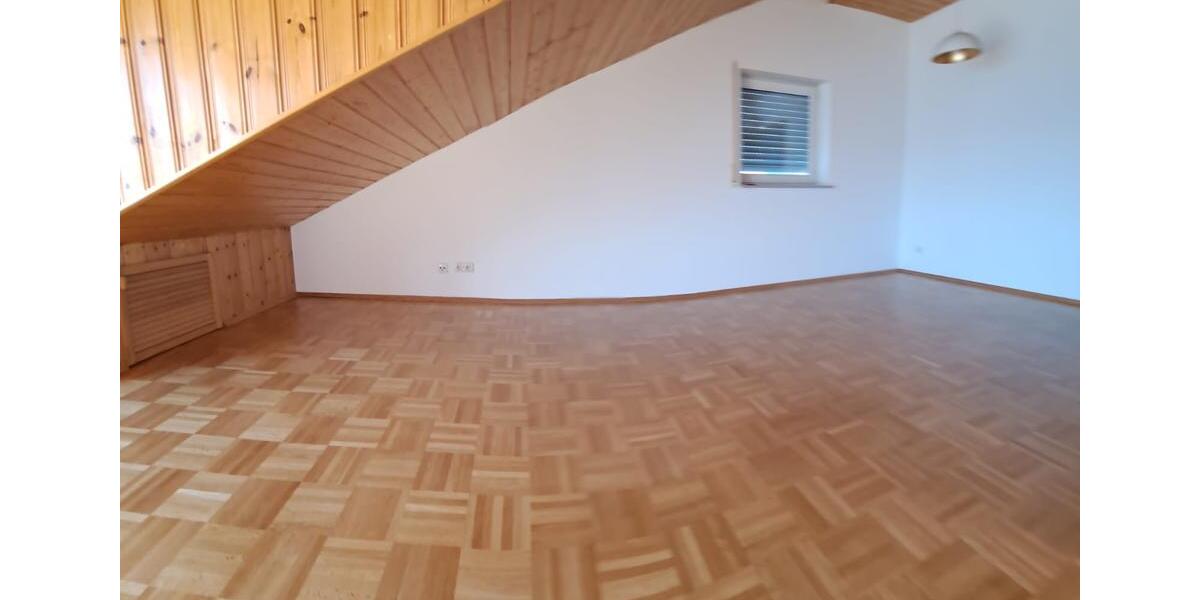 Dachgeschoßwohnung Ginsheim-Gustavsburg Gustavsburg - 3 Zimmer, 68 m&sup2;, 1.300&euro; | Angebot:25017584