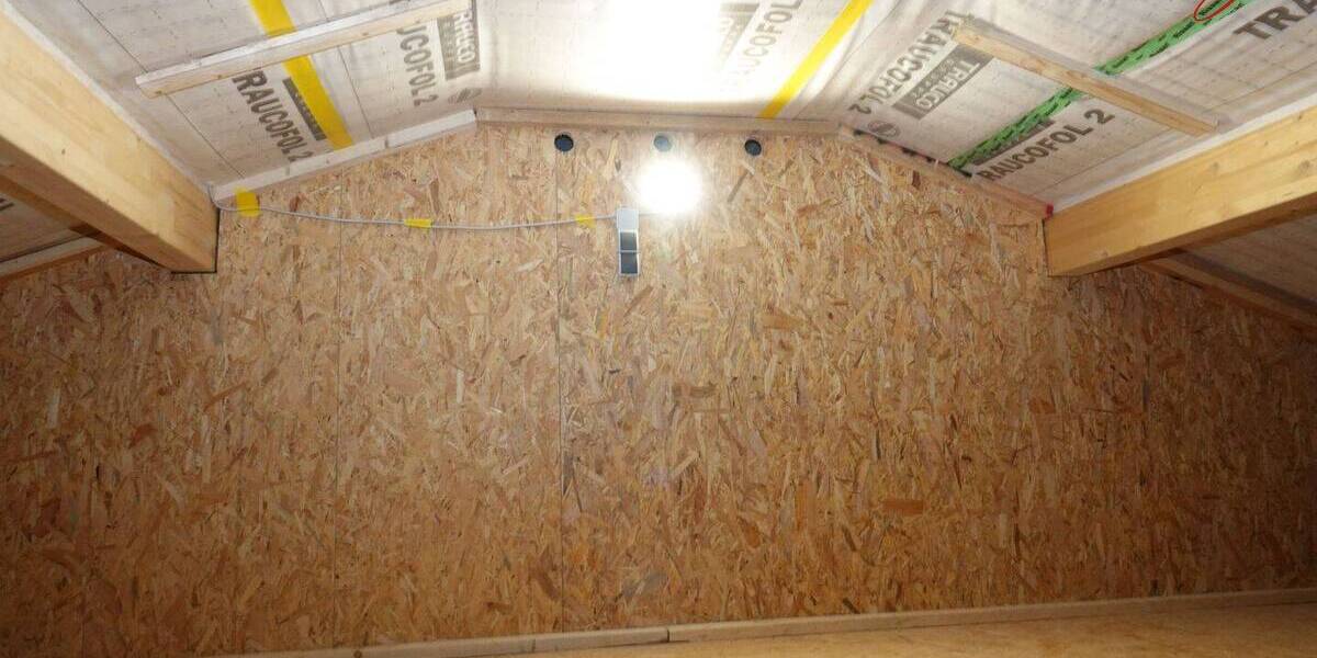 Etagenwohnung Esens - 3 Zimmer, 92 m&sup2;, 990&euro; | Angebot:25670229