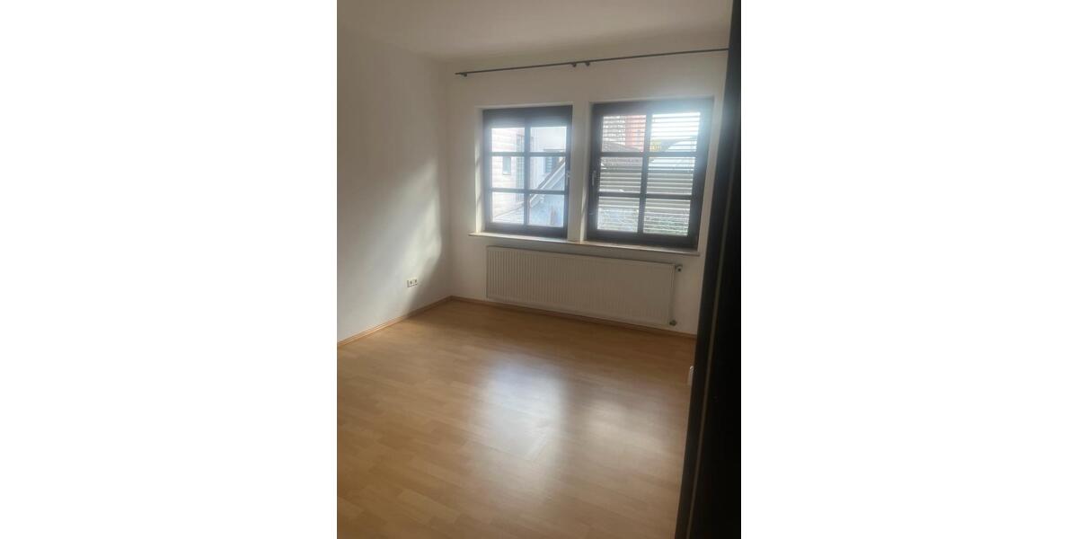 Etagenwohnung Maikammer - 2.5 Zimmer, 74 m&sup2;, 630&euro; | Angebot:25991248