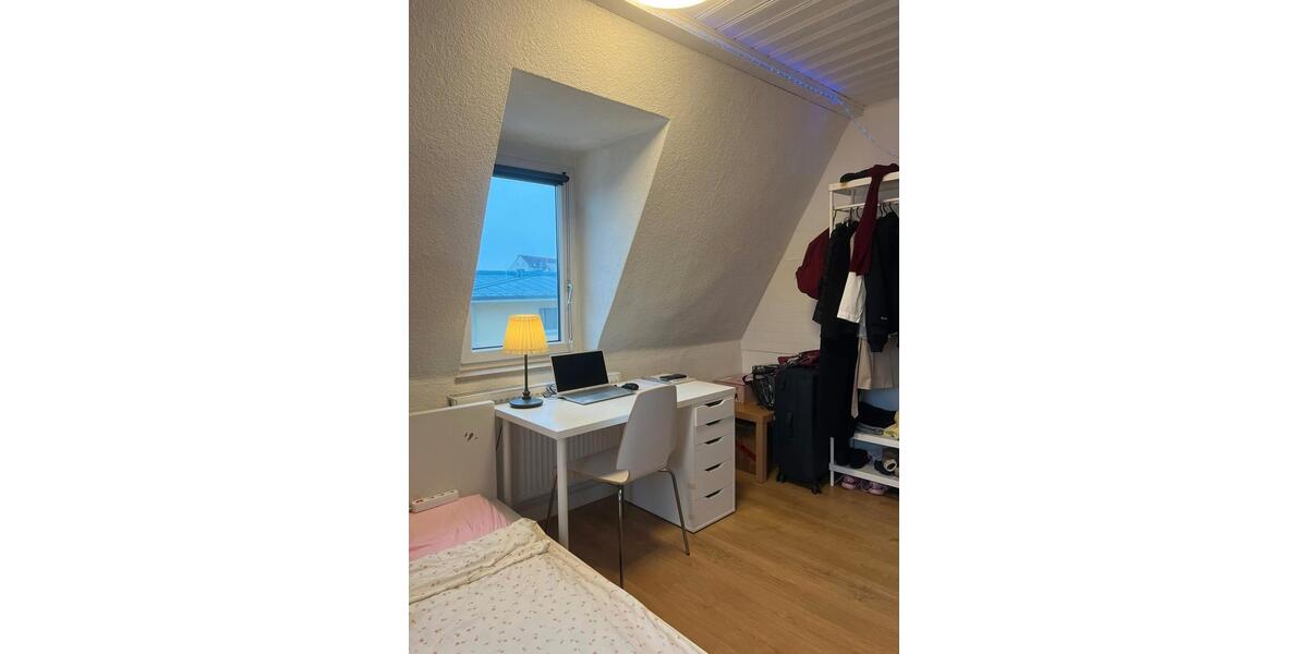 Wohnen auf Zeit Bayreuth Bernecker Straße / Insel / Riedelsberg - 14 Zimmer, 310 m&sup2;, 465&euro; | Angebot:26443213