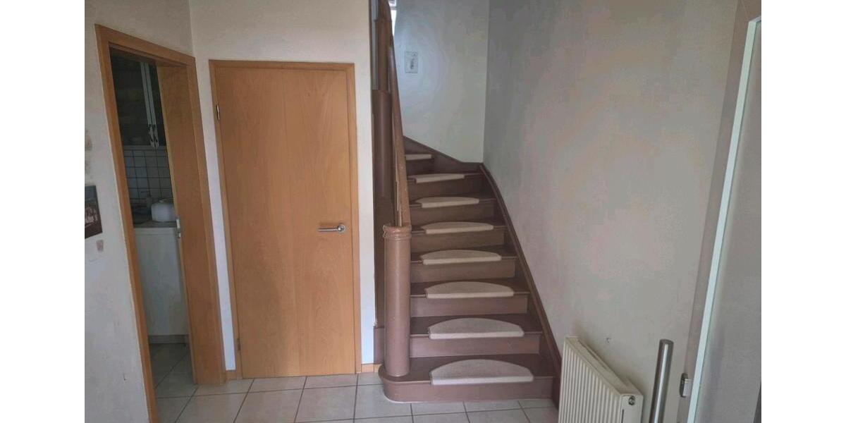 Etagenwohnung Bad Emstal - 3 Zimmer, 73 m&sup2;, 550&euro; | Angebot:26611128