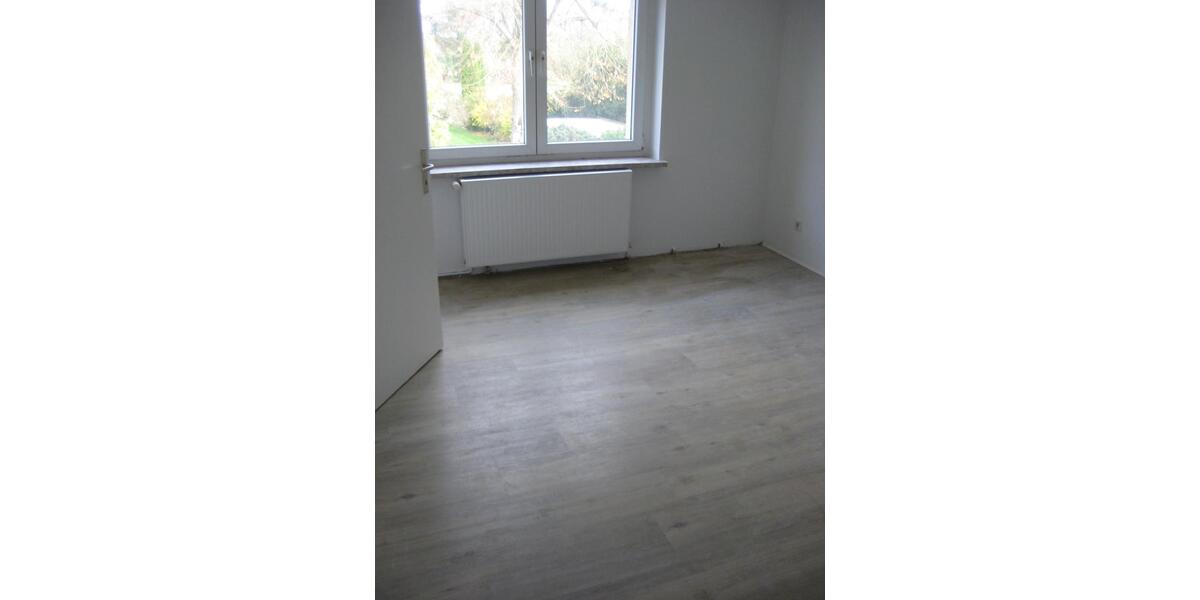 Etagenwohnung Seehausen (Altmark) - 3 Zimmer, 62 m&sup2;, 280&euro; | Angebot:9120040