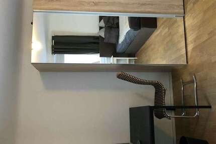 WG-Zimmer in Stuttgart 515 € 17 m² zimmer