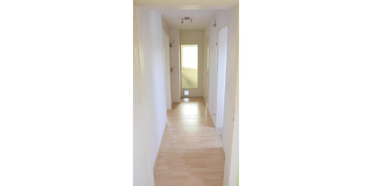 Dachgeschoßwohnung Niestetal - 2 Zimmer, 39 m&sup2;, 400&euro; | Angebot:26413102