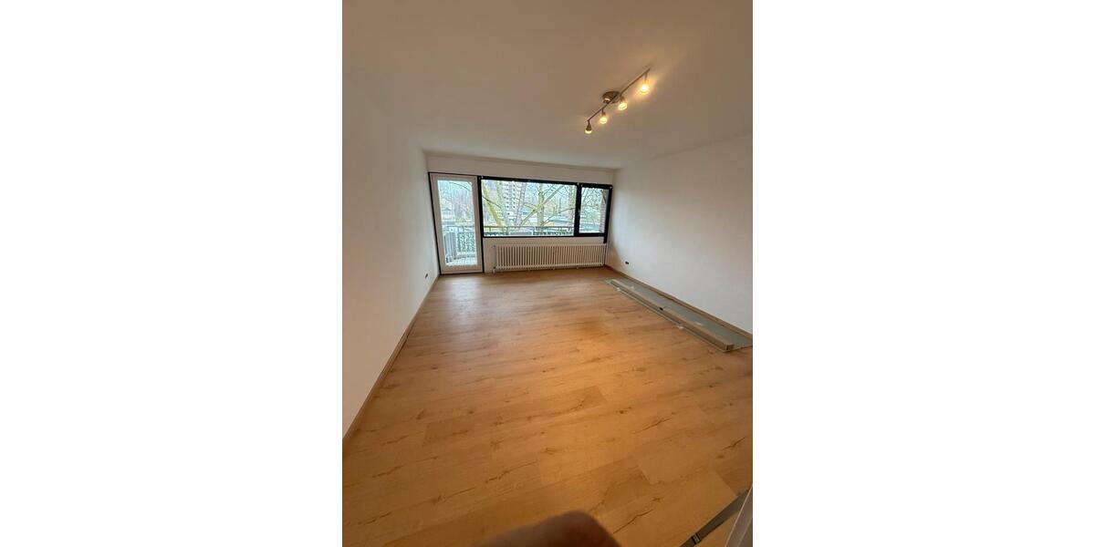 Etagenwohnung Neuss Allerheiligen - 1 Zimmer, 37 m&sup2;, 670&euro; | Angebot:25136966