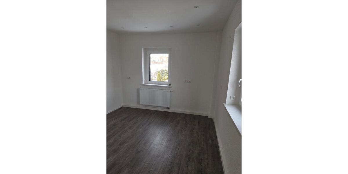 Etagenwohnung Aue-Bad Schlema Bad Schlema - 2 Zimmer, 55 m&sup2;, 330&euro; | Angebot:25994638