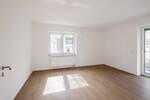 Etagenwohnung Hof Innenstadt - 3 Zimmer, 76 m&sup2;, 945&euro; | Angebot:26368856