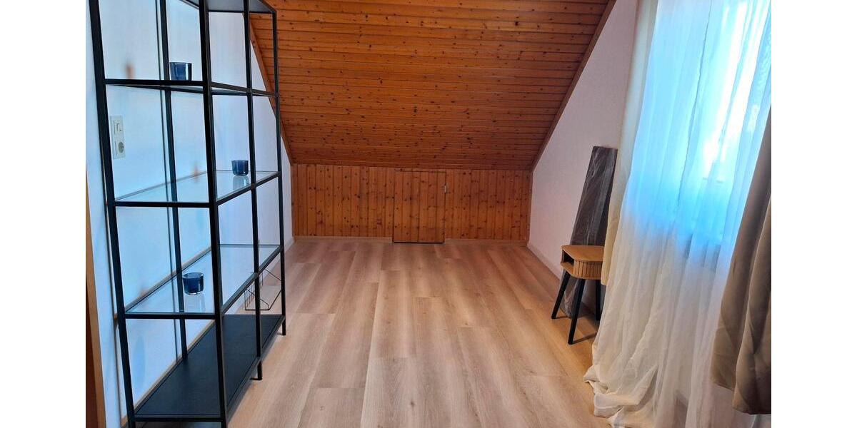 Dachgeschoßwohnung Uhldingen-Mühlhofen Mühlhofen - 3 Zimmer, 50 m&sup2;, 1.140&euro; | Angebot:25428424