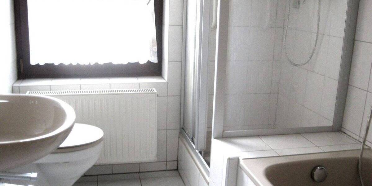 Etagenwohnung Northeim Bühle - 3 Zimmer, 85 m&sup2;, 468&euro; | Angebot:26187623