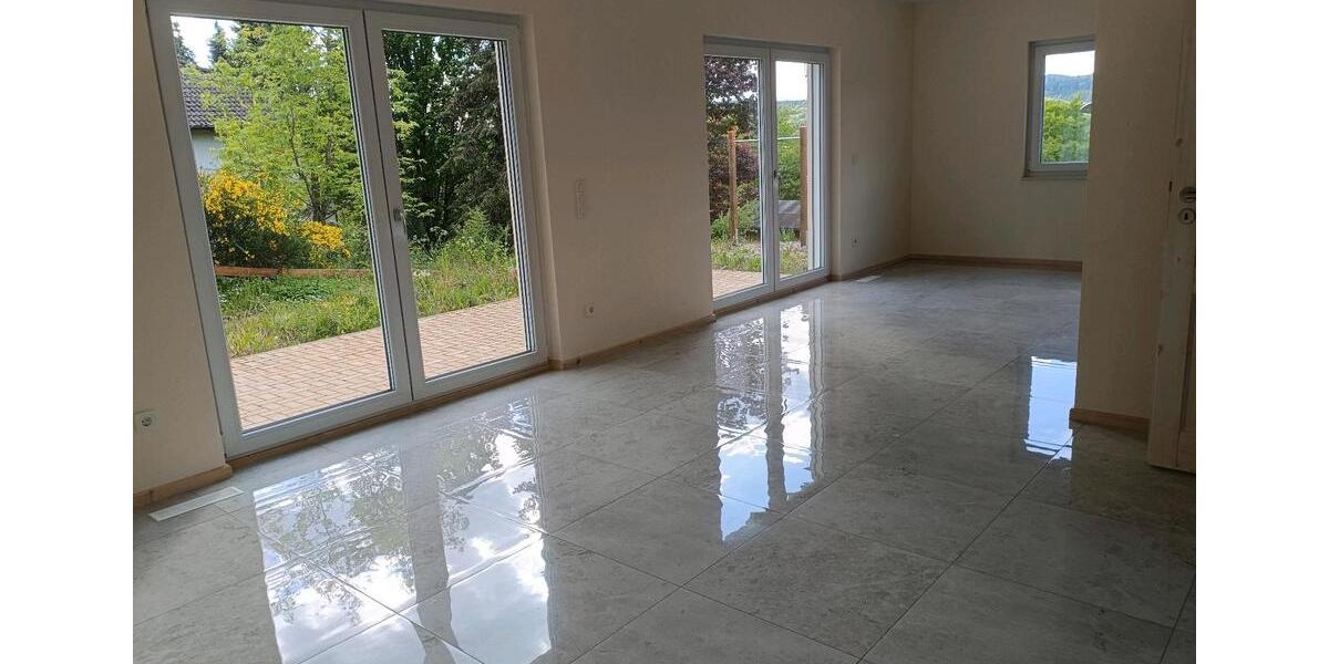 Einfamilienhaus Gladenbach - 5.5 Zimmer, 150 m&sup2;, 2.100&euro; | Angebot:26591382