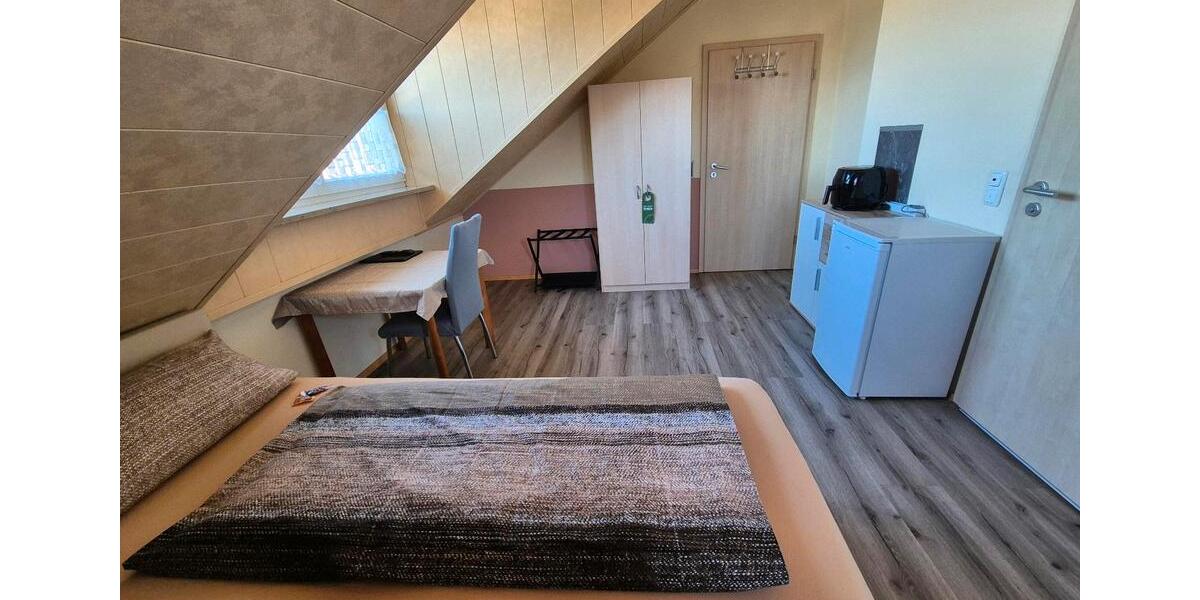 Wohnen auf Zeit Reichertshofen - 1 Zimmer, 15 m&sup2;, 650&euro; | Angebot:25986164