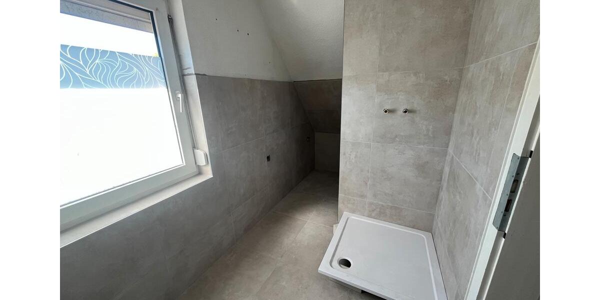 Dachgeschoßwohnung Nienburg (Weser) - 3 Zimmer, 79 m&sup2;, 745&euro; | Angebot:26268027