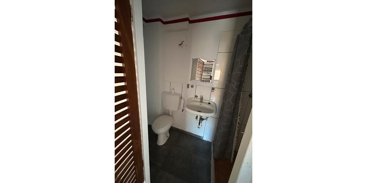 Etagenwohnung Jüterbog - 5 Zimmer, 150 m&sup2;, 950&euro; | Angebot:26682358