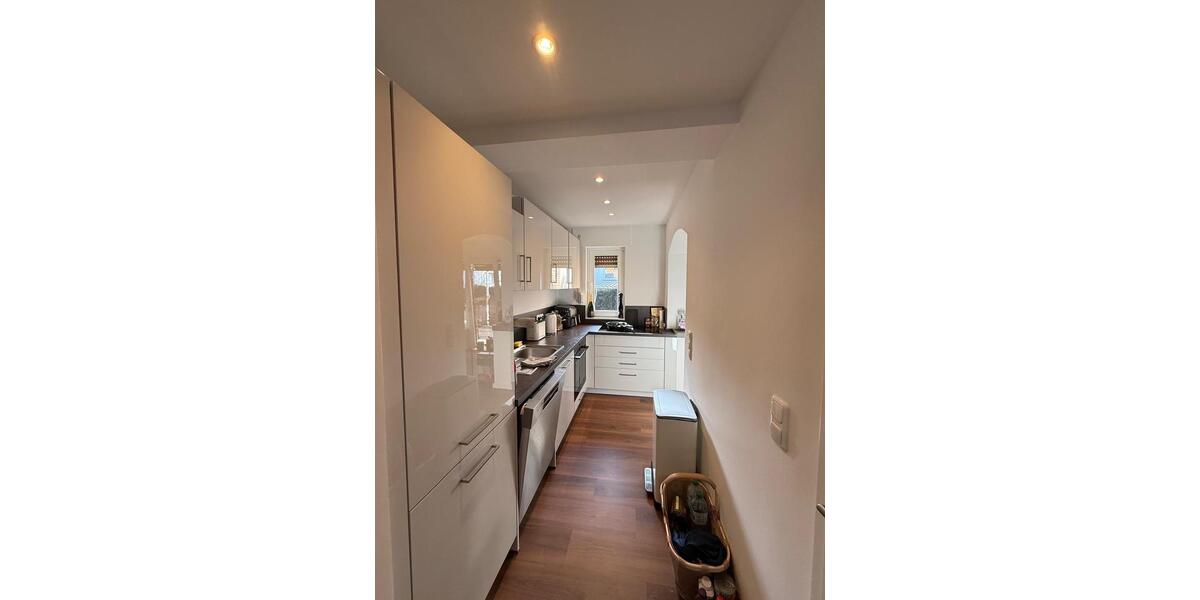 Hochparterre Wiesbaden Südost - 3 Zimmer, 80 m&sup2;, 1.320&euro; | Angebot:26495073