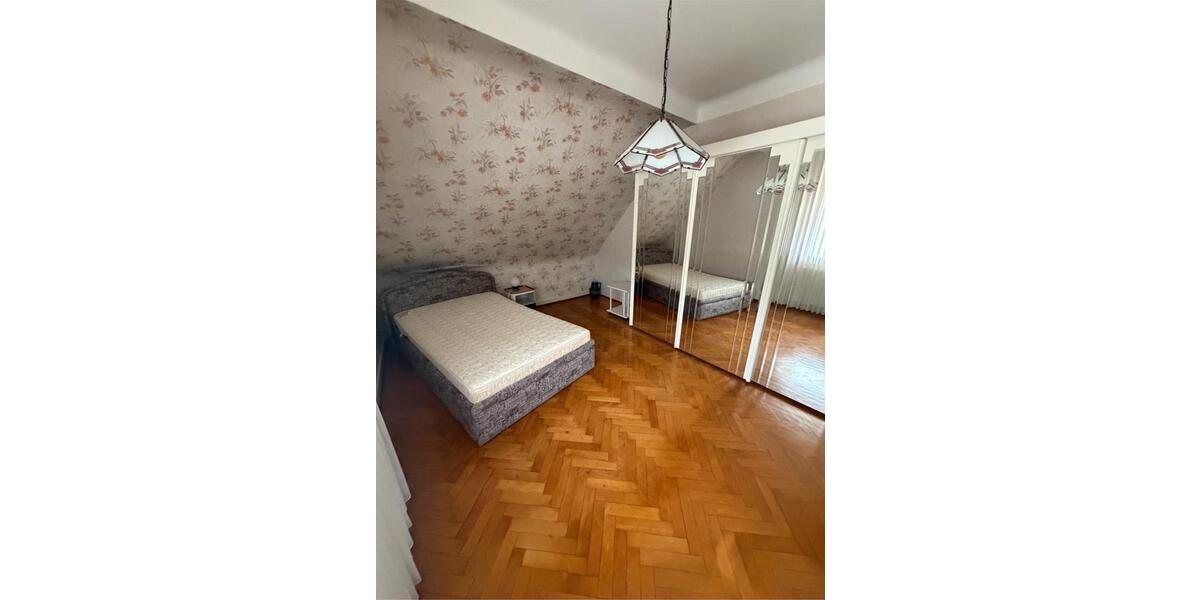 Dachgeschoßwohnung Birkenfeld - 4 Zimmer, 85 m&sup2;, 750&euro; | Angebot:26632751