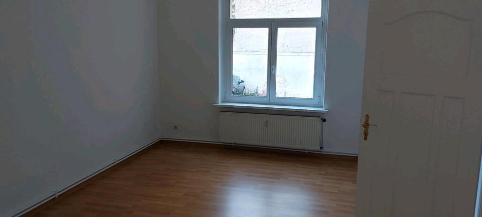 Erdgeschoßwohnung Calbe (Saale) - 4 Zimmer, 113 m&sup2;, 850&euro; | Angebot:26426147