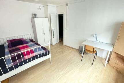 Zimmer Bremen Mitte - 700&euro; | Angebot:13815439