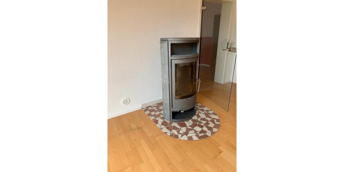 Dachgeschoßwohnung Bad Hersfeld - 3 Zimmer, 129 m&sup2;, 950&euro; | Angebot:25977136