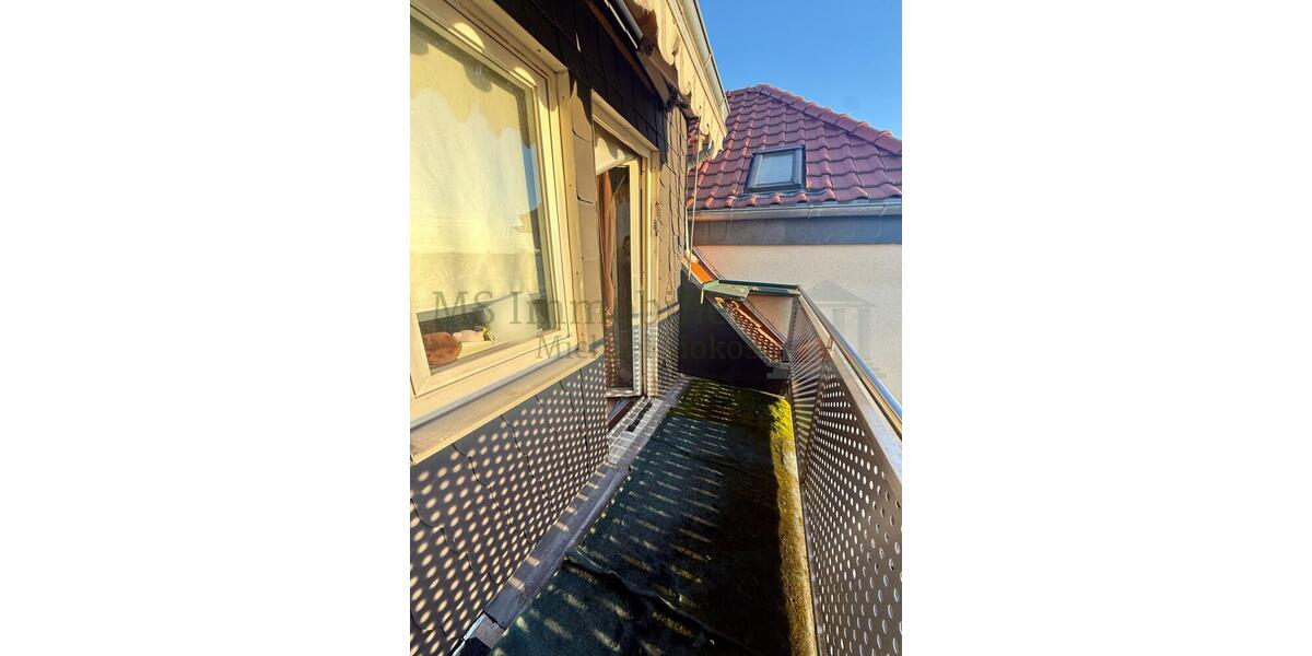 Dachgeschoßwohnung Bensheim - 3 Zimmer, 92 m&sup2;, 1.100&euro; | Angebot:24978435