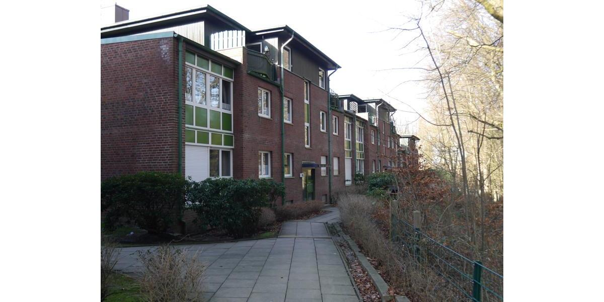 Südlich der Elbe und grün gelegen - gemütliche Dachgeschosswohnung 3 zimmer