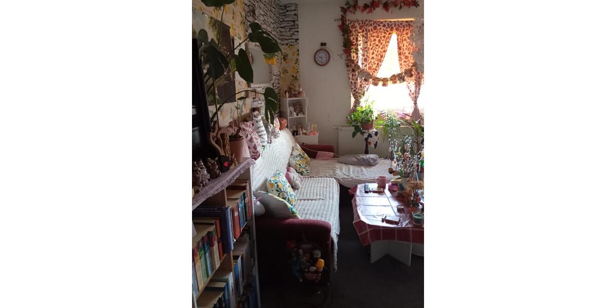 Etagenwohnung Mülsen - 4 Zimmer, 69 m&sup2;, 350&euro; | Angebot:25801501