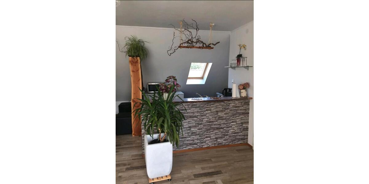 Voll möbliertes Apartment mit Balkon 1 zimmer