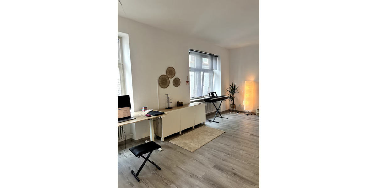 Etagenwohnung Saarbrücken - 2 Zimmer, 60 m&sup2;, 700&euro; | Angebot:24430859