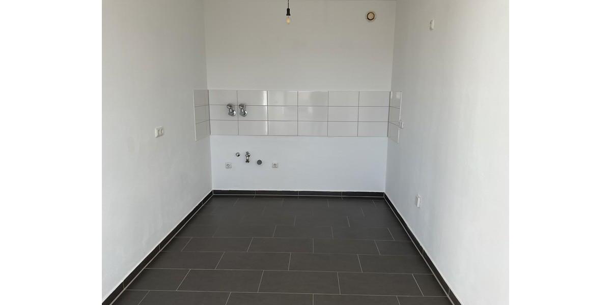 Top renovierte 2-Zimmer-Wohnung mit Balkon 2 zimmer