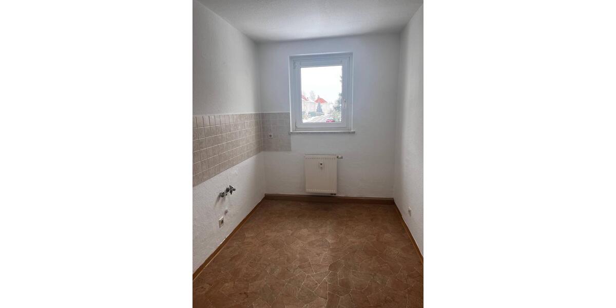 Etagenwohnung Borna - 2 Zimmer, 49 m&sup2;, 320&euro; | Angebot:26440171