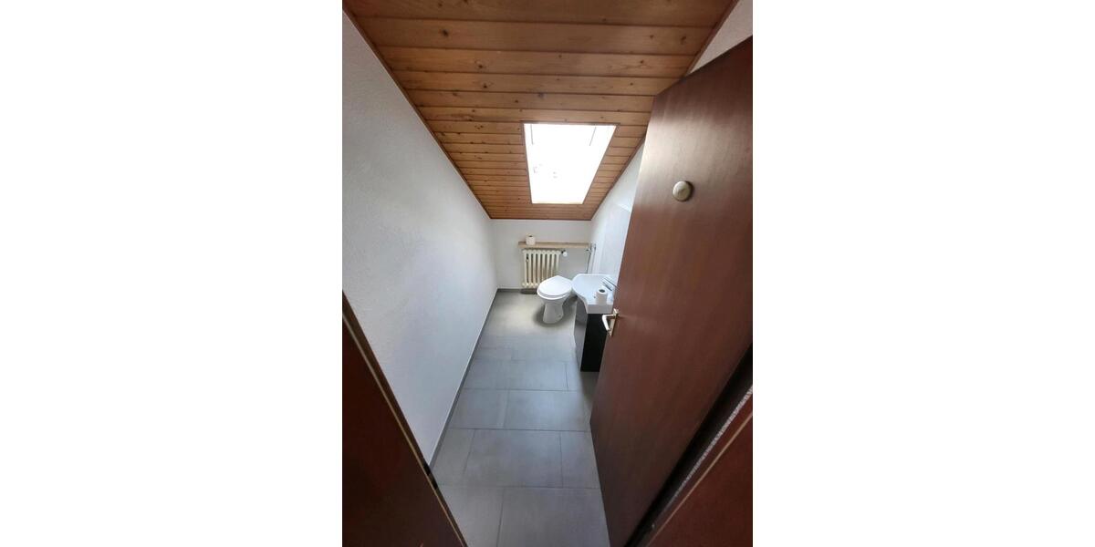 DG-Wohnung hell & gepflegt mit guter Anbindung 3 zimmer