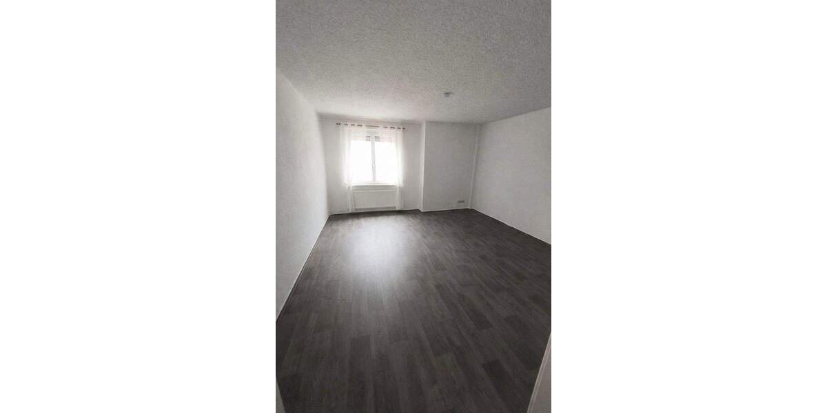 Etagenwohnung Neustadt in Sachsen Neustadt - 3 Zimmer, 71 m&sup2;, 575&euro; | Angebot:25838500