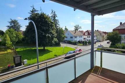 Einziehen und Wohlfühlen - Attraktive 2 Zimmer Wohnung mit Balkon am Fuße des Mariahilfbergs