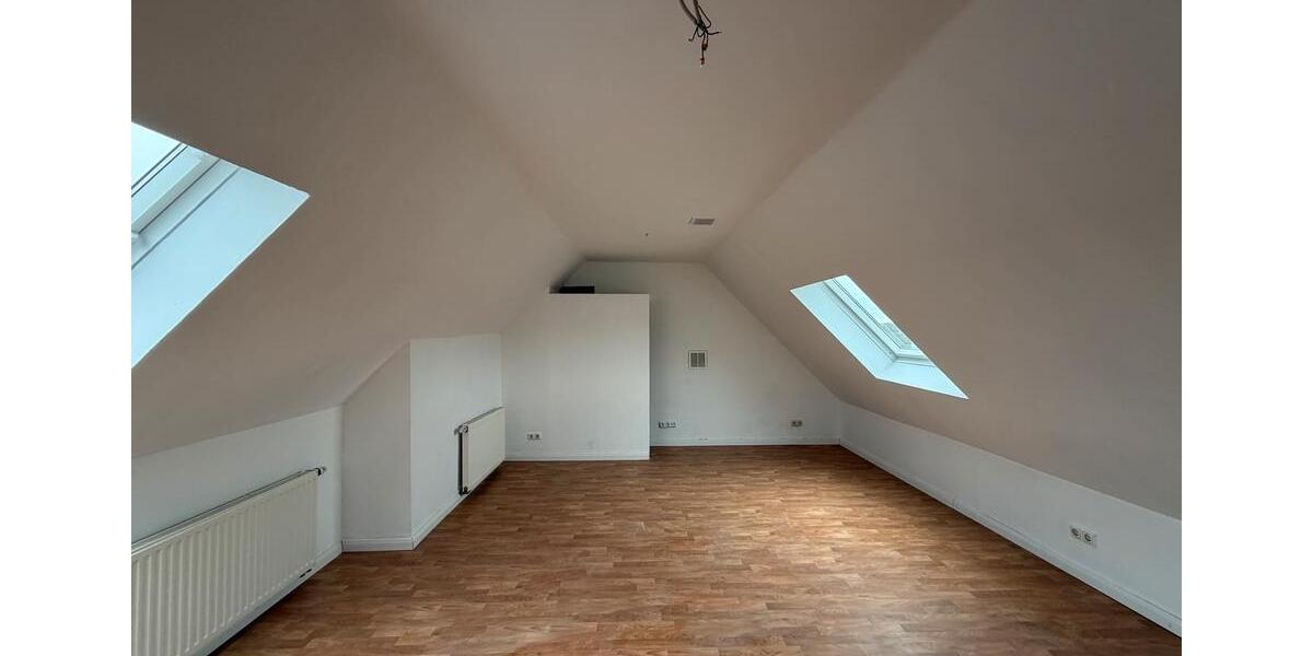 Maisonettenwohnung Mönchengladbach Süd - 4 Zimmer, 100 m&sup2;, 920&euro; | Angebot:25131212