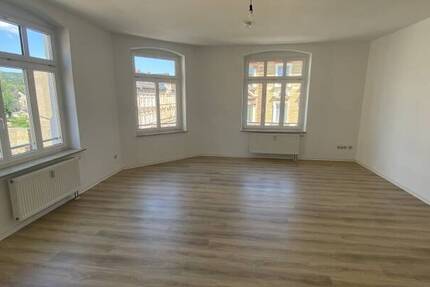 Wohnung Gera Debschwitz - 3 Zimmer, 76 m&sup2;, 450&euro; | Angebot:26189028