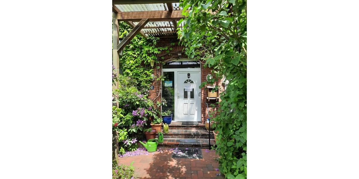 Dachgeschoßwohnung Schortens - 5 Zimmer, 110 m&sup2;, 750&euro; | Angebot:25822443