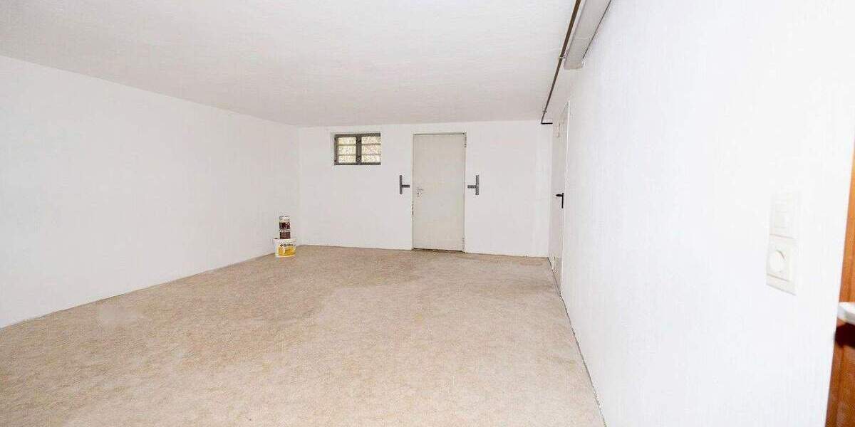 Traumhafter Bungalow mit großem Garten und Garage 4 zimmer