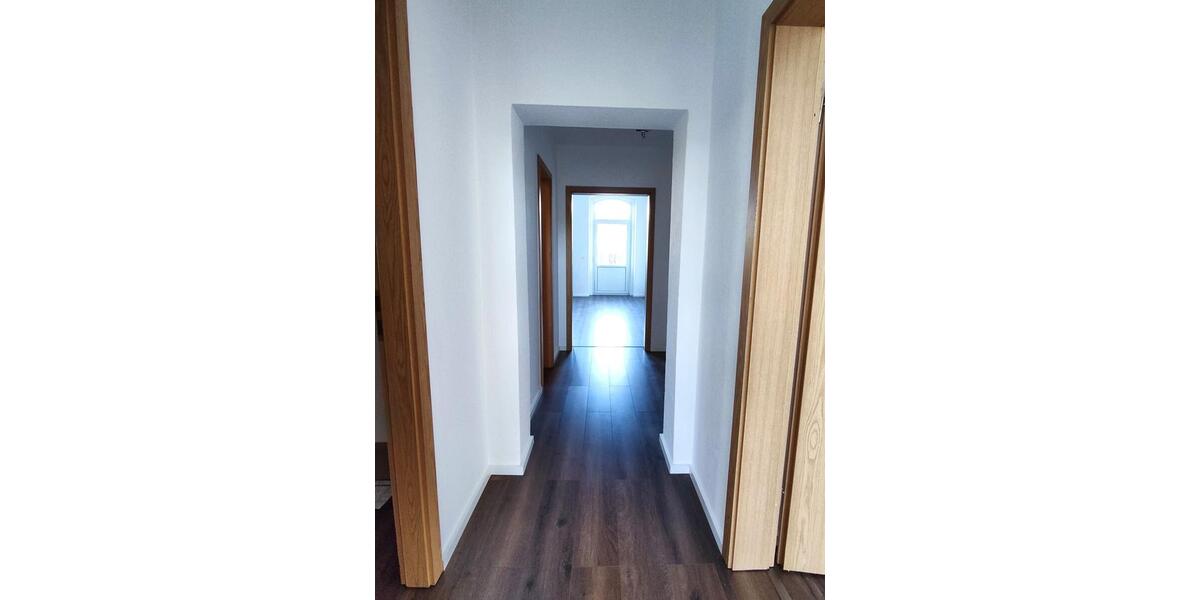 Erdgeschoßwohnung Plauen Altstadt - 2 Zimmer, 66 m&sup2;, 280&euro; | Angebot:25342739