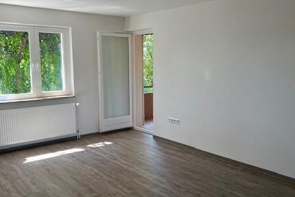 Für Ihre Familie: geräumige 3-Zimmer-Wohnung mit Balkon, frisch saniert zimmer