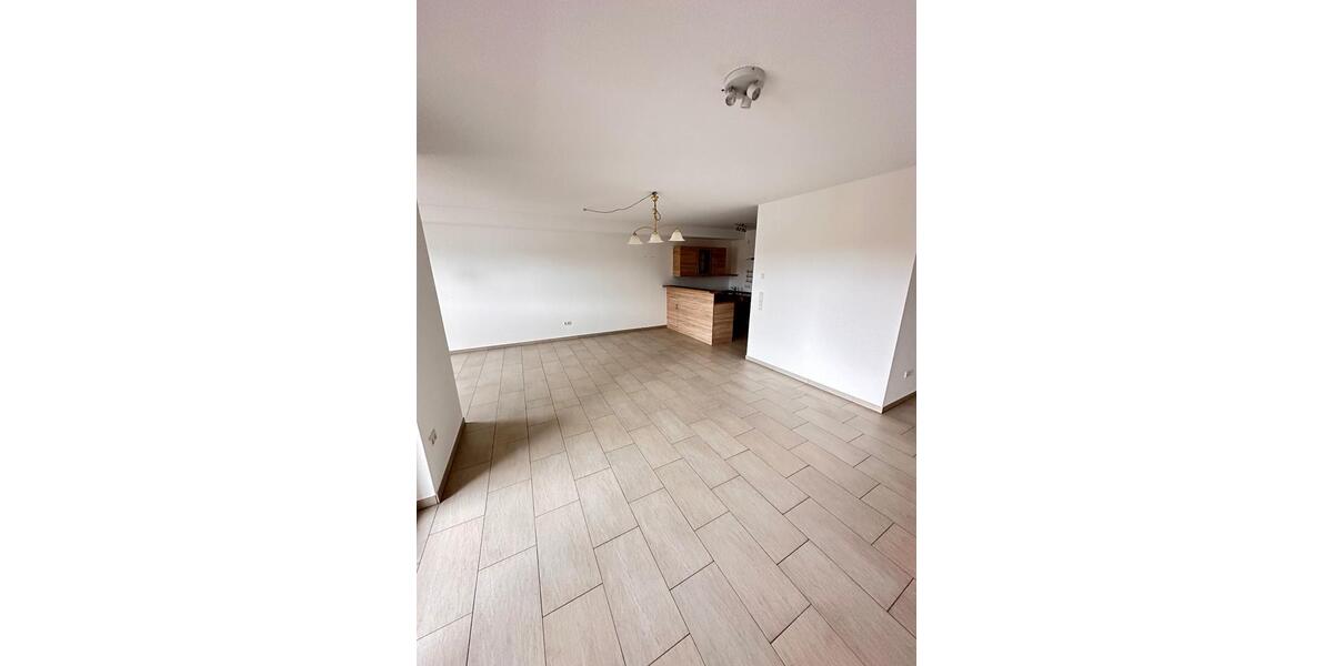 Etagenwohnung Korbach - 4 Zimmer, 115 m&sup2;, 1.150&euro; | Angebot:23246522
