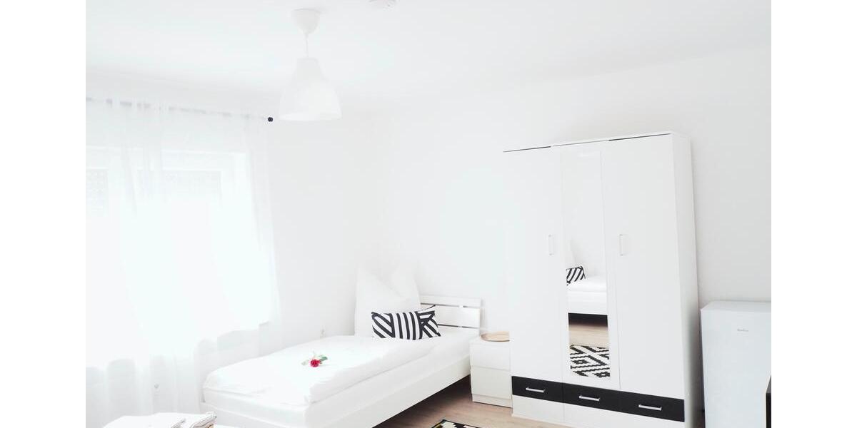 Wohnen auf Zeit Mühlhausen - 8 Zimmer, 200 m&sup2;, 35&euro; | Angebot:11489703