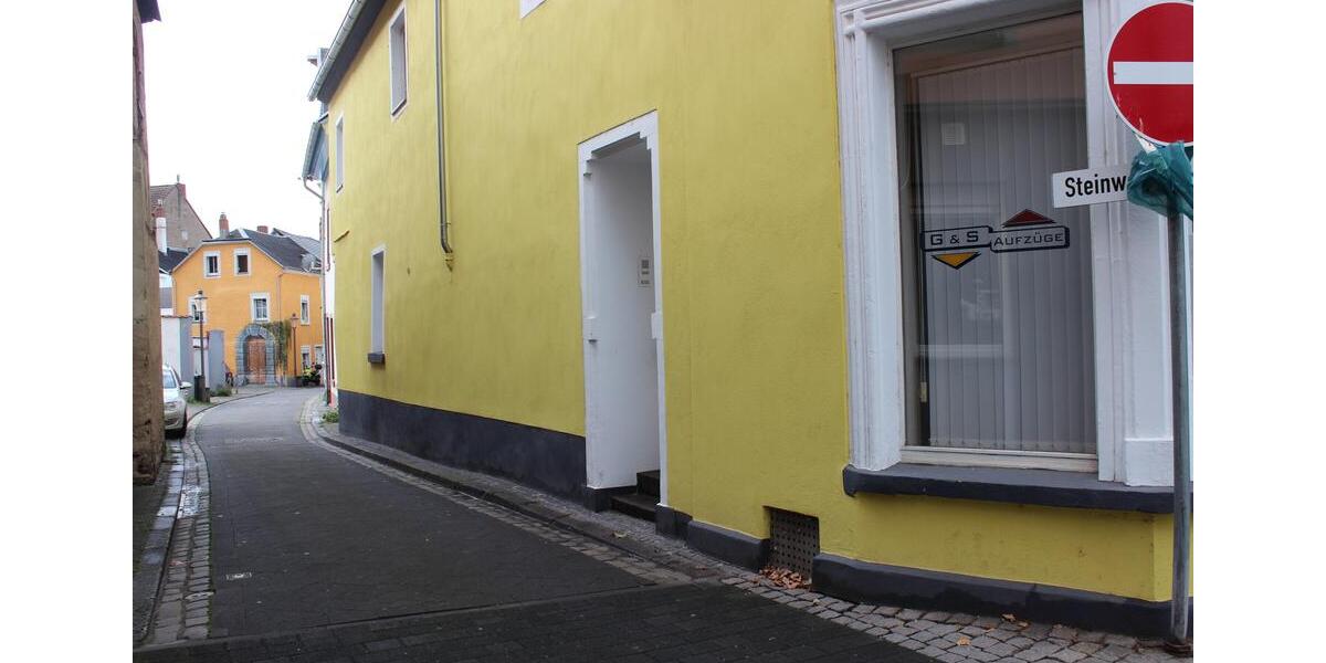 Etagenwohnung Andernach - 4 Zimmer, 110 m&sup2;, 1.100&euro; | Angebot:26699985