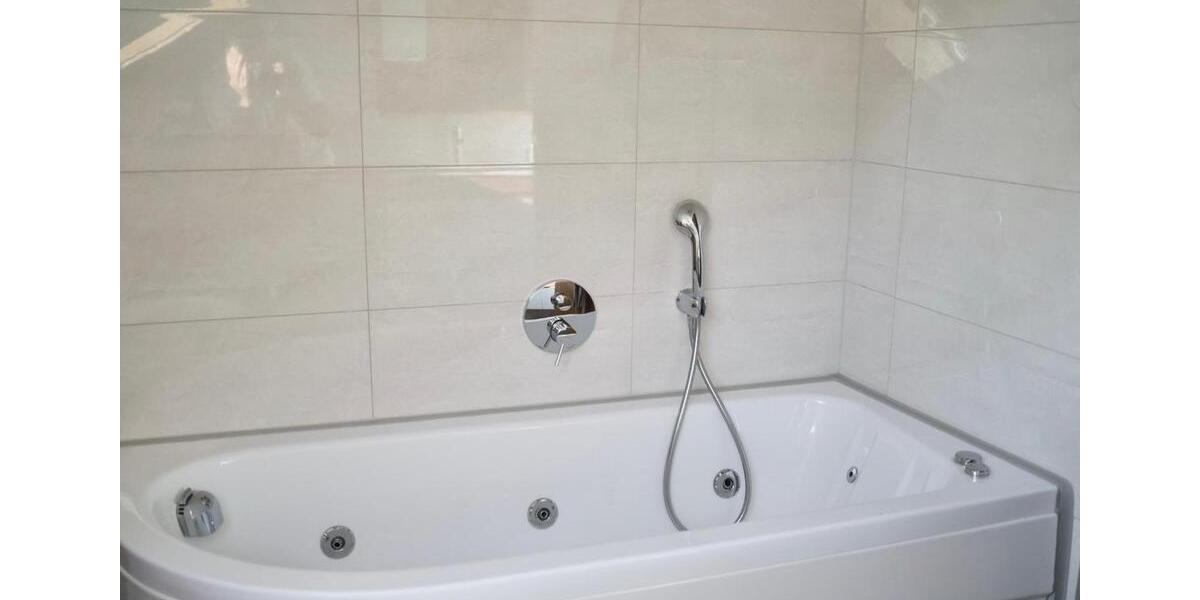 Dachgeschoßwohnung Rheinfelden (Baden) - 2 Zimmer, 60 m&sup2;, 900&euro; | Angebot:26615292
