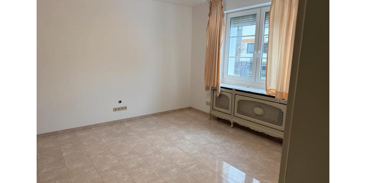 Einfamilienhaus Berlin Reinickendorf - 3 Zimmer, 150 m&sup2;, 2.800&euro; | Angebot:25178278