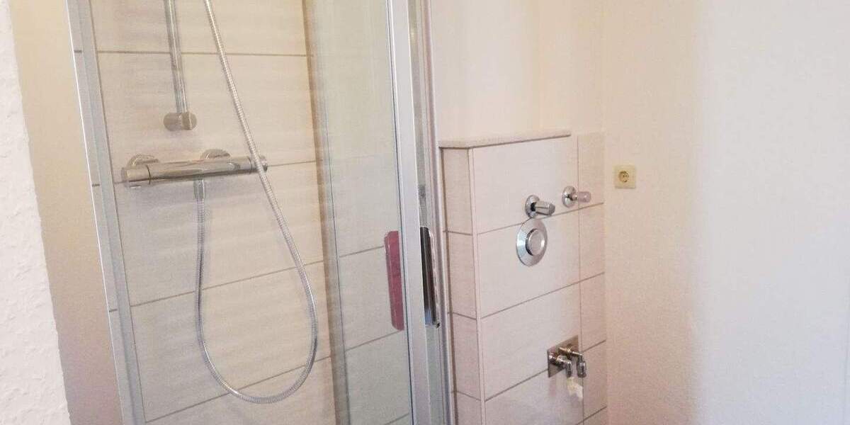 Etagenwohnung Bremerhaven Lehe - 3 Zimmer, 80 m&sup2;, 590&euro; | Angebot:25749036