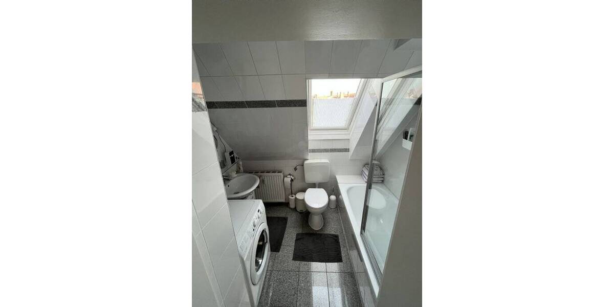 Etagenwohnung Hildesheim Ost - 3 Zimmer, 85 m&sup2;, 600&euro; | Angebot:26475100