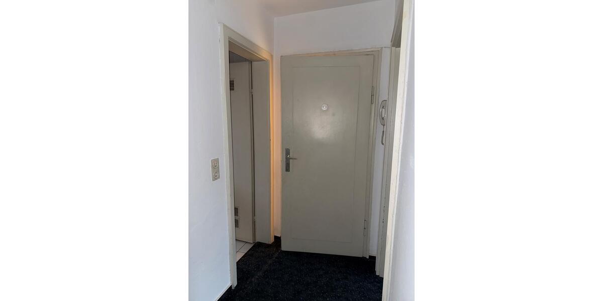 Dachgeschoßwohnung Straubing - 3 Zimmer, 48 m&sup2;, 670&euro; | Angebot:24548736