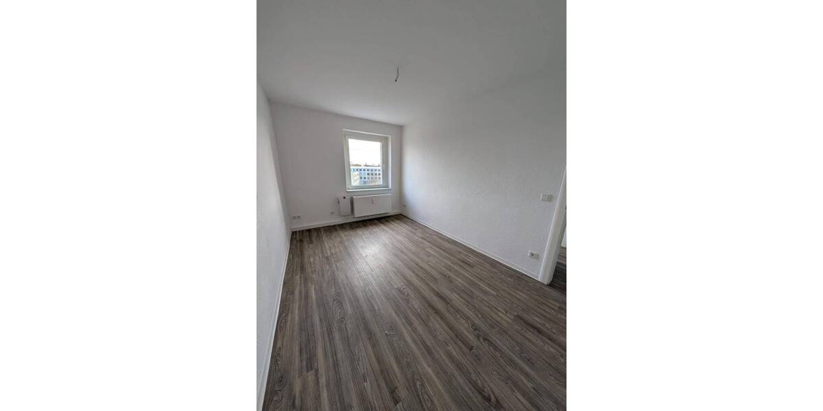 Etagenwohnung Schkeuditz Altscherbitz - 4 Zimmer, 82 m&sup2;, 740&euro; | Angebot:25727321