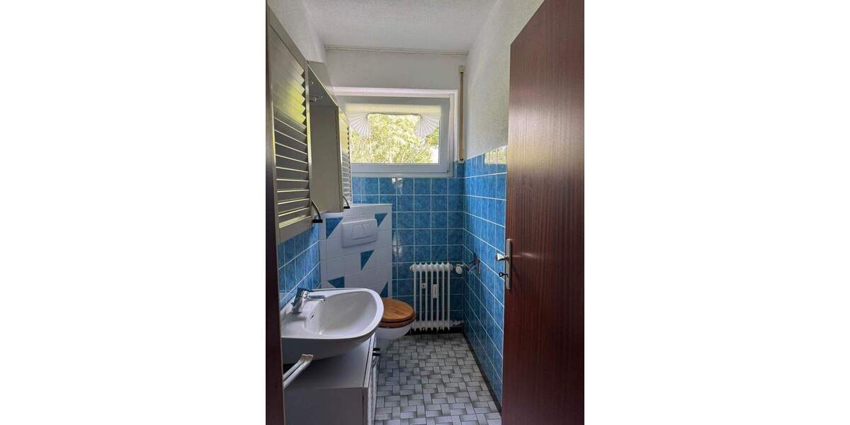 Etagenwohnung Kassel Oberzwehren - 2 Zimmer, 93 m&sup2;, 725&euro; | Angebot:25709148