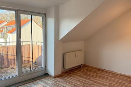 3 Zimmer Wohnung - EinbaukücheBalkonDuscheStellplatz 3 zimmer