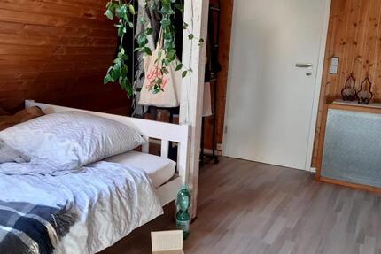 Wohnen auf Zeit Gomaringen - 5 Zimmer, 20 m&sup2;, 350&euro; | Angebot:25931389